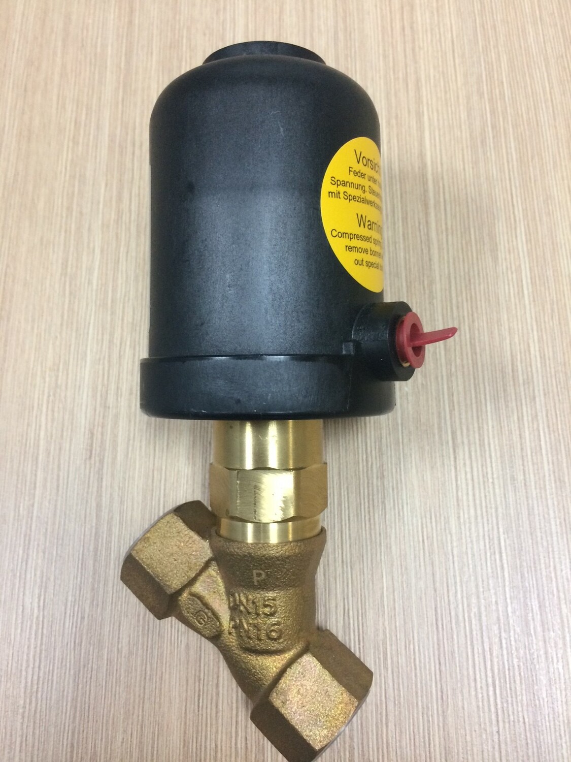Косой клапан тип 7012, 015V10100L-1/2"DN15